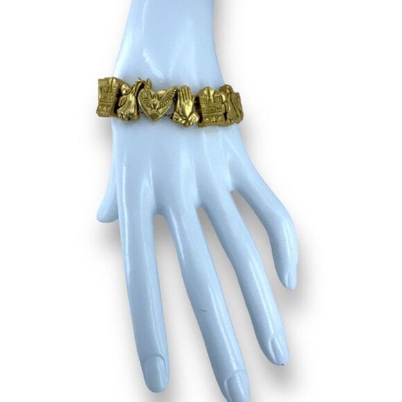 Vintage Slide Charm Bracelet Gold Tone Metal Angel Heart - Picture 2 of 6